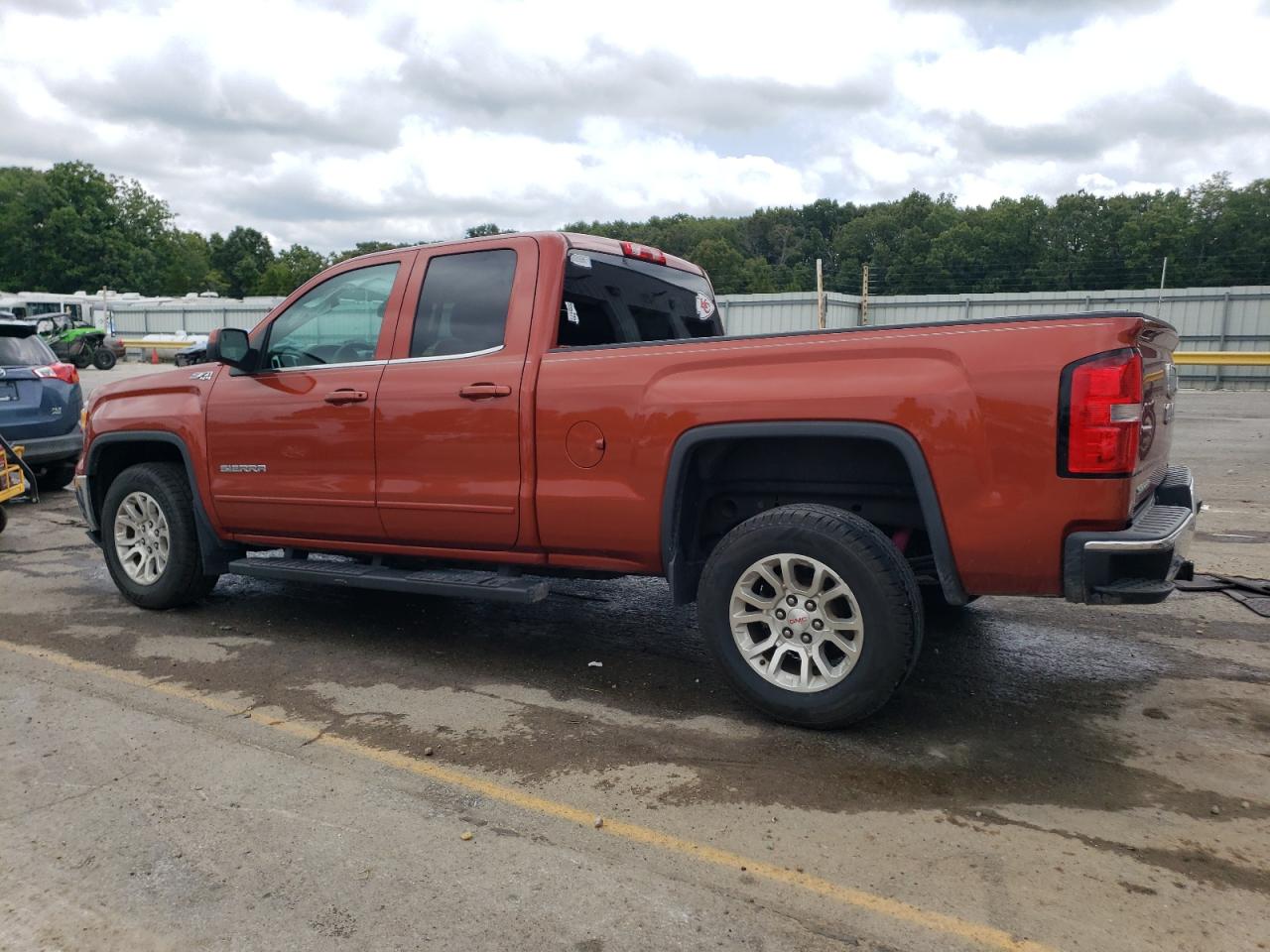 2015 GMC Sierra VIN 1GTV2UEC8FZ200767 Copart auction photo, front end damage thumbnail 2