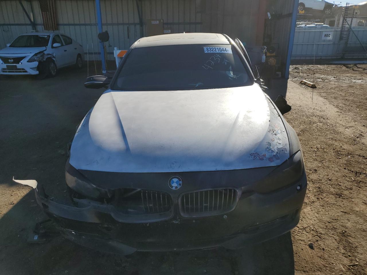 2013 BMW 3er VIN WBA3B5C52DF590276 Copart auction photo, biohazard/chemical / front end damage thumbnail 5