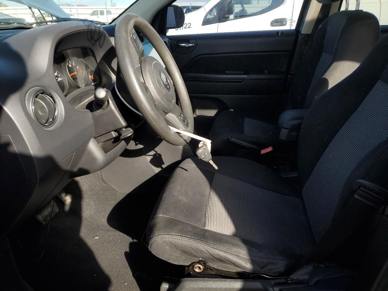 2011 Jeep Compass VIN 1J4NT1FA3BD190367 Copart auction photo, front end / rear end damage thumbnail 7