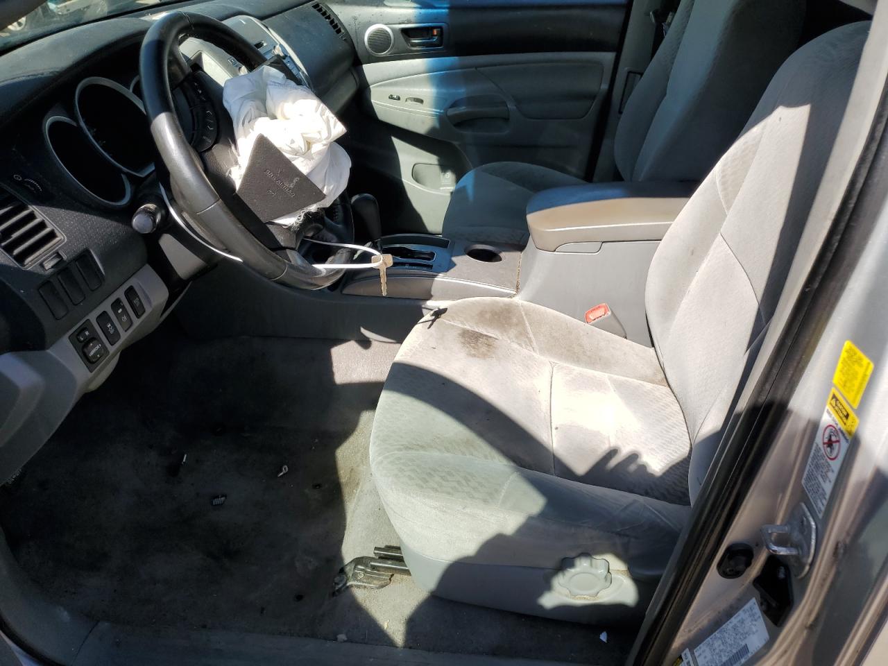 2011 Toyota Tacoma VIN 5TFUX4ENXBX001580 Copart auction photo, front end / minor dent/scratches damage thumbnail 7