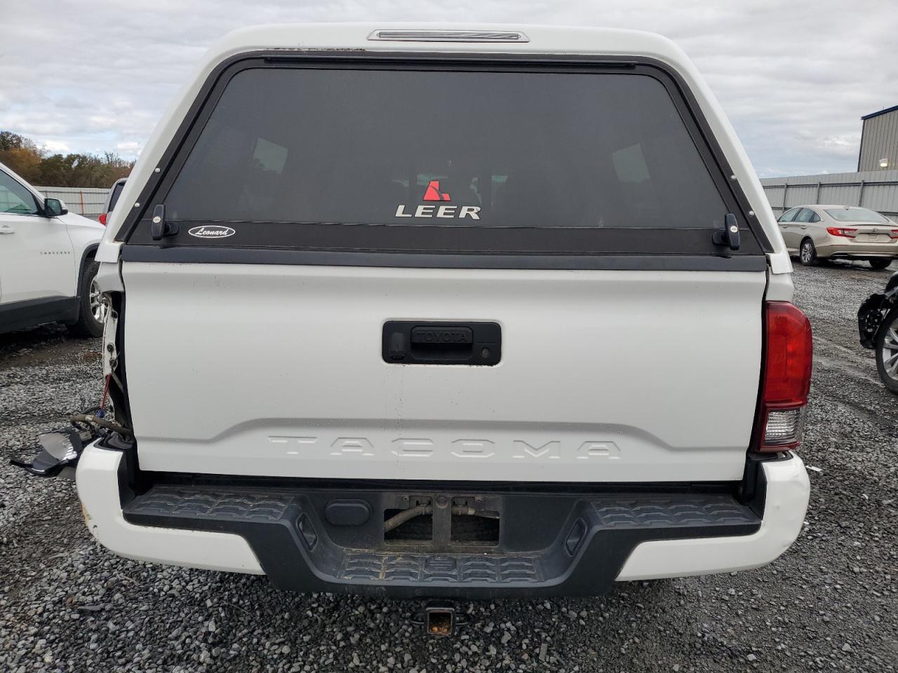 2018 Toyota Tacoma VIN 5TFAX5GN8JX109359 Copart auction photo, rear end / front end damage thumbnail 6