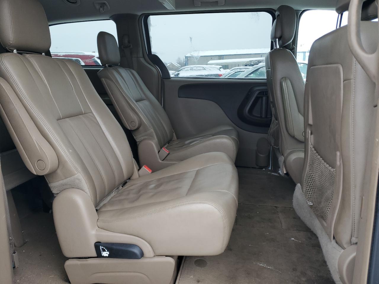 2015 Chrysler Town & Country VIN 2C4RC1BG9FR545045 Copart auction photo, front end / side damage thumbnail 11
