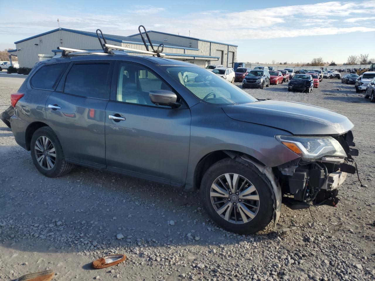 2019 Nissan Pathfinder VIN 5N1DR2MM0KC627374 Copart auction photo, front end / minor dent/scratches damage thumbnail 4