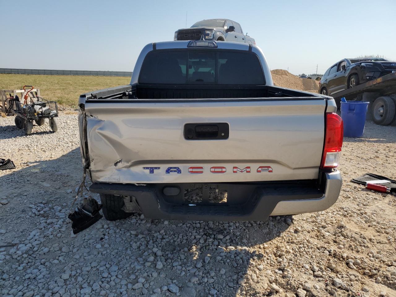 2016 Toyota Tacoma VIN 5TFAX5GN9GX064232 Copart auction photo, all over / minor dent/scratches damage thumbnail 6