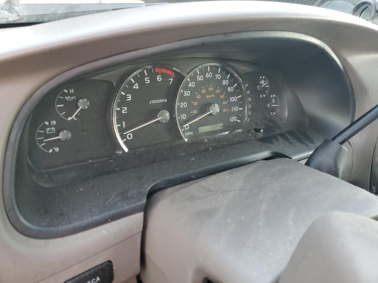 2005 Toyota Sequoia VIN 5TDBT48A25S255600 Copart auction photo, front end / side damage thumbnail 9