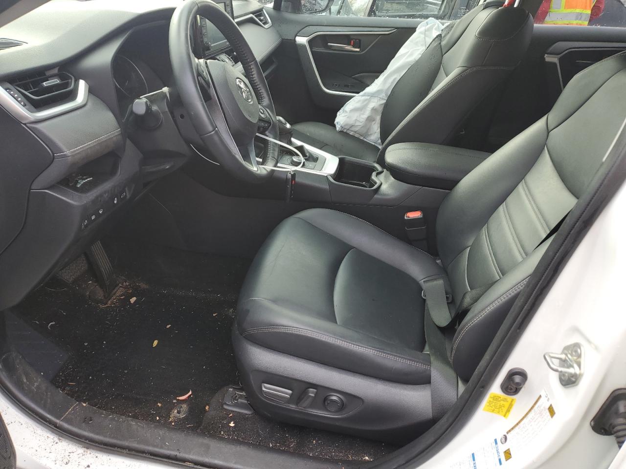 2022 Toyota RAV 4 VIN JTMB6RFV9ND529574 Copart auction photo, side damage thumbnail 7