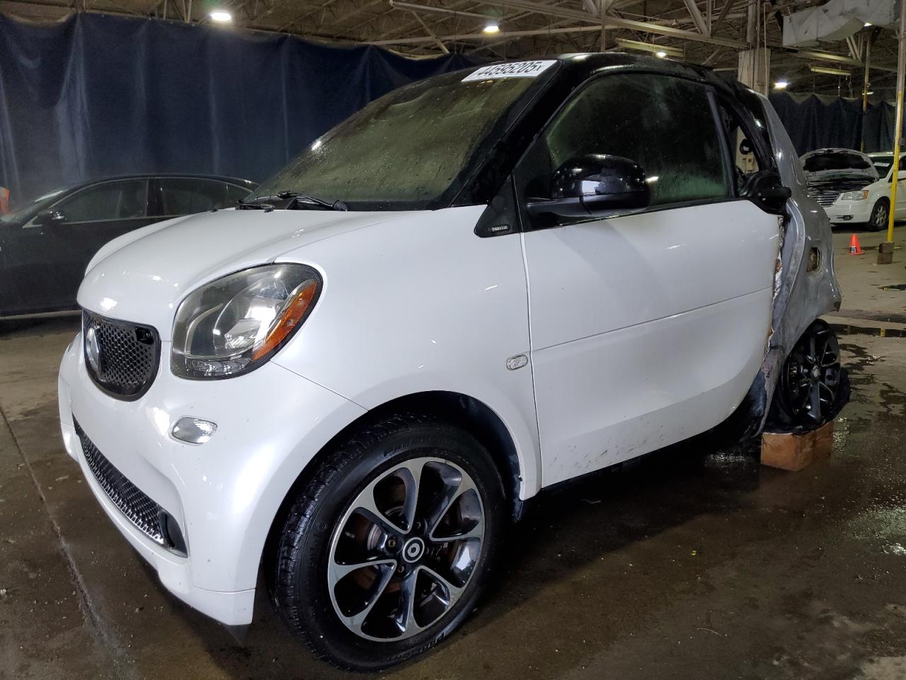 2016 Smart Fortwo VIN WMEFJ5DA2GK055038 - Copart auction photo