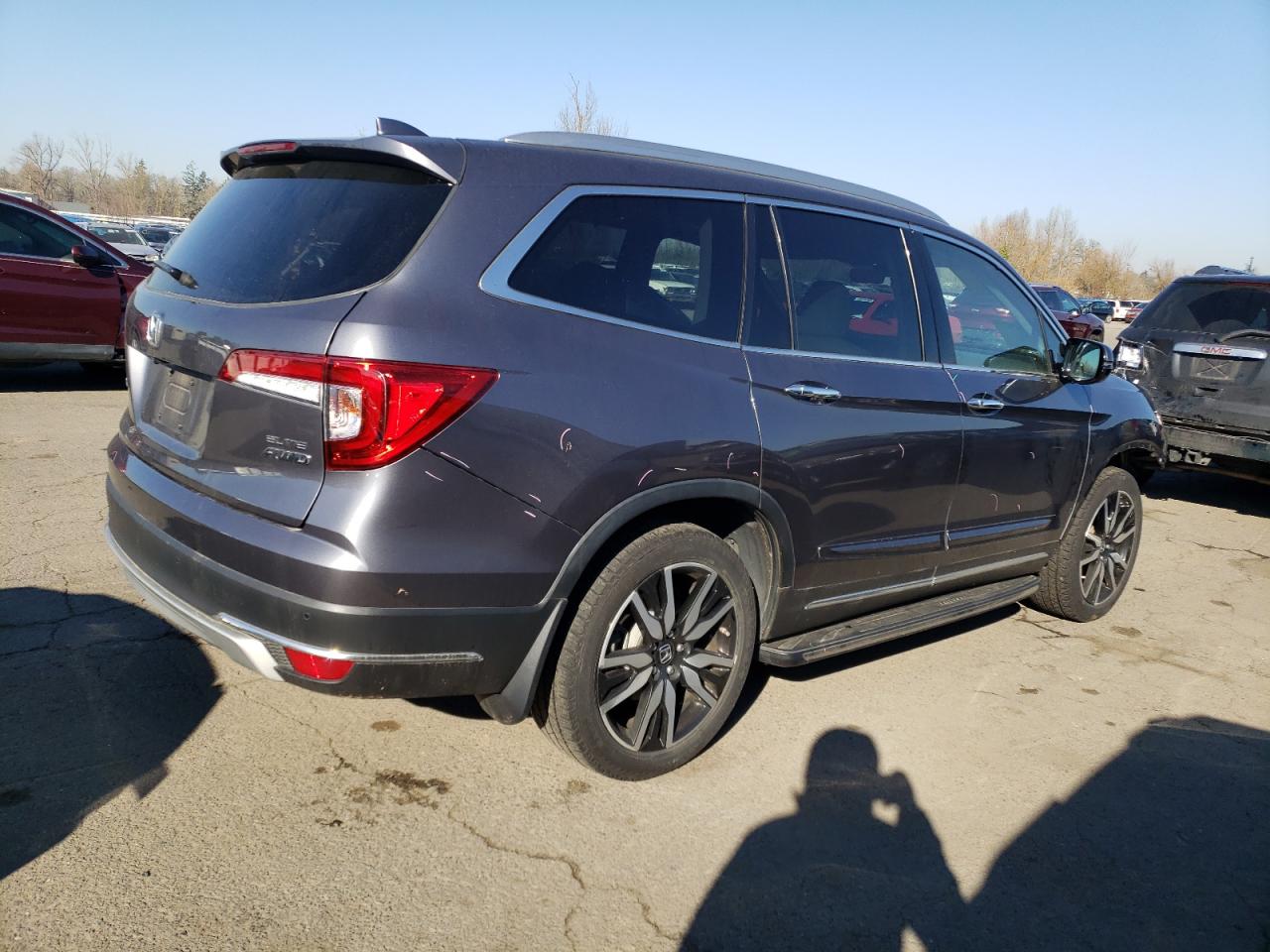 2019 Honda Pilot VIN 5FNYF6H07KB010442 Copart auction photo, front end damage thumbnail 3