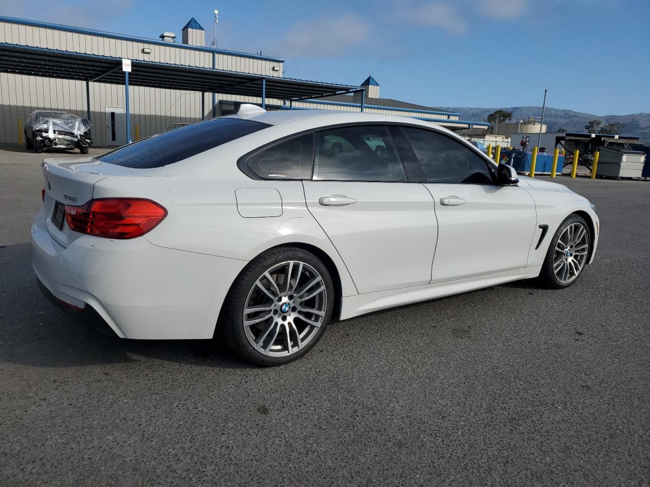 2016 BMW 4er VIN WBA4A9C55GGL88285 Copart auction photo, side / front end damage thumbnail 3