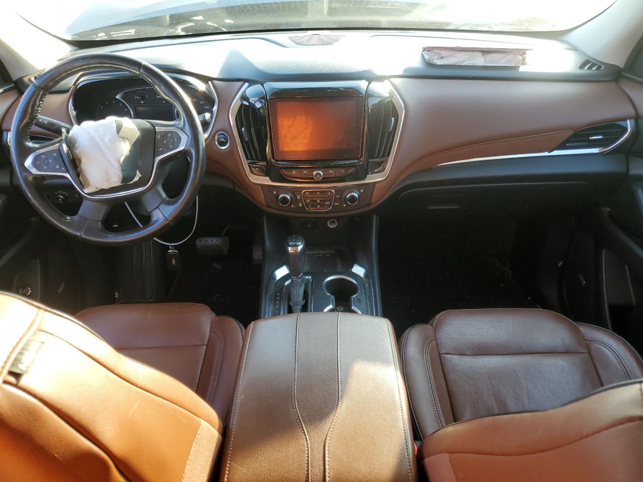 2019 Chevrolet Traverse VIN 1GNEVJKW6KJ167871 Copart auction photo, front end damage thumbnail 8