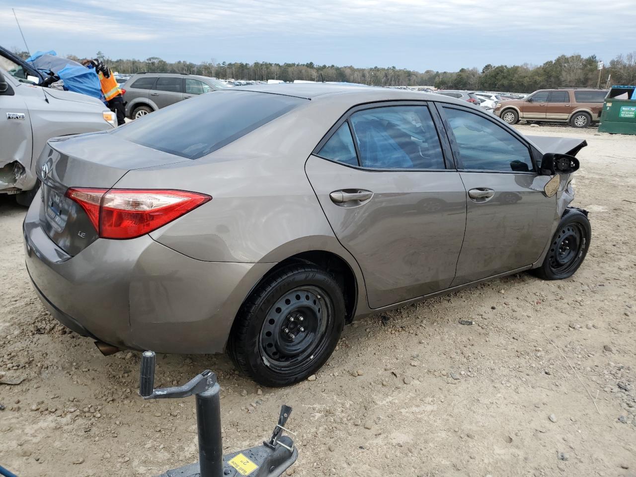 2018 Toyota Corolla VIN 2T1BURHE9JC111915 Copart auction photo, front end damage thumbnail 3
