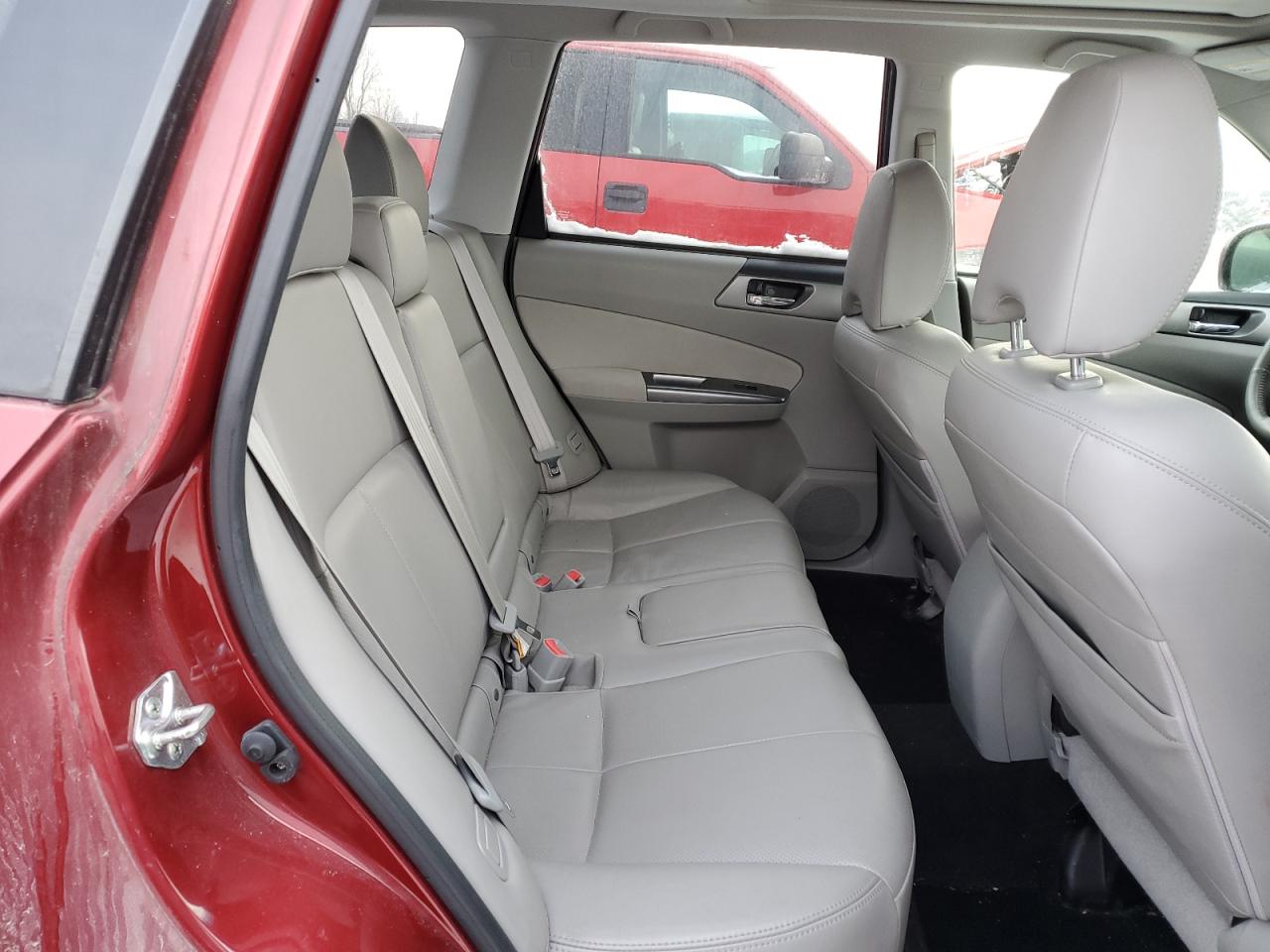 2013 Subaru Forester VIN JF2SHAFC6DH410531 Copart auction photo, front end / minor dent/scratches damage thumbnail 11