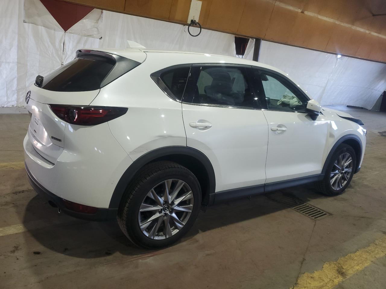 2020 Mazda CX-5 VIN JM3KFBDM4L1700142 Copart auction photo, front end damage thumbnail 3