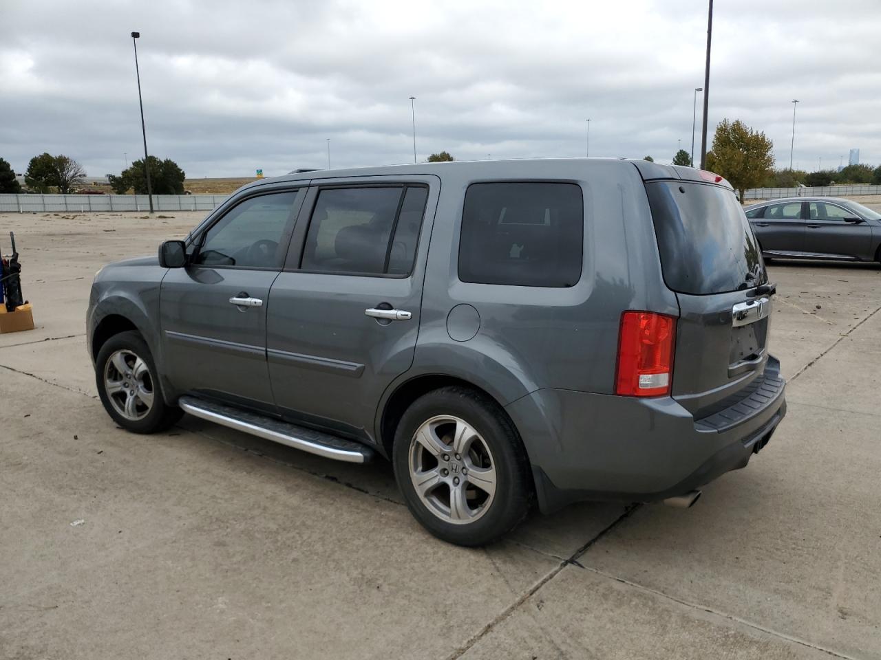 2012 Honda Pilot VIN 5FNYF3H59CB019204 Copart auction photo, rear end / minor dent/scratches damage thumbnail 2