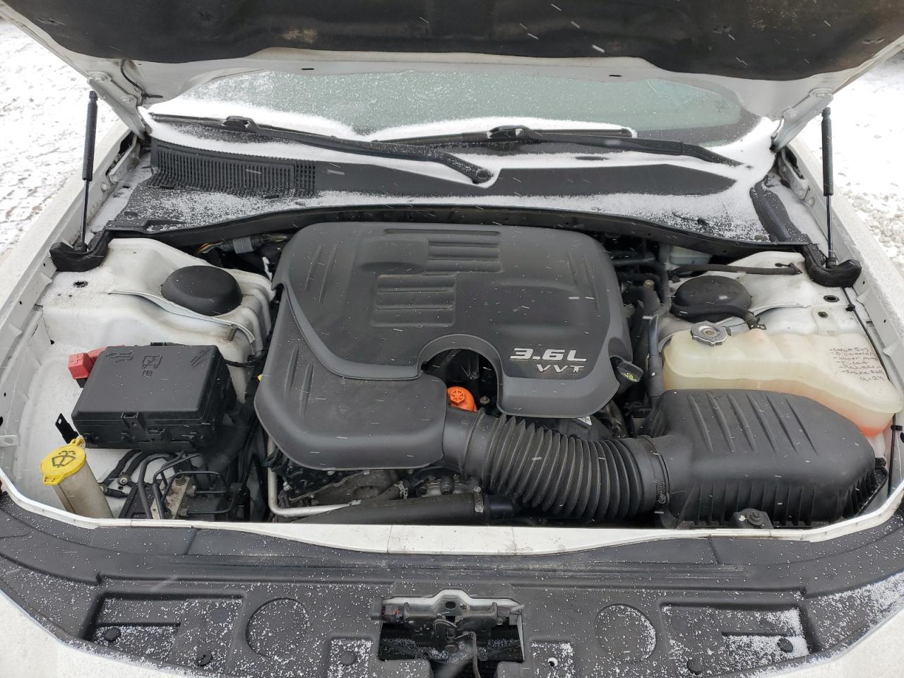2014 Chrysler 300 VIN 2C3CCAEGXEH358259 Copart auction photo, front end / rear end damage thumbnail 11
