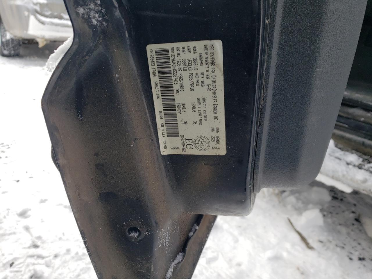 2005 Dodge Dakota VIN 1D7HW48N45S327415 Copart auction photo, front end damage thumbnail 12