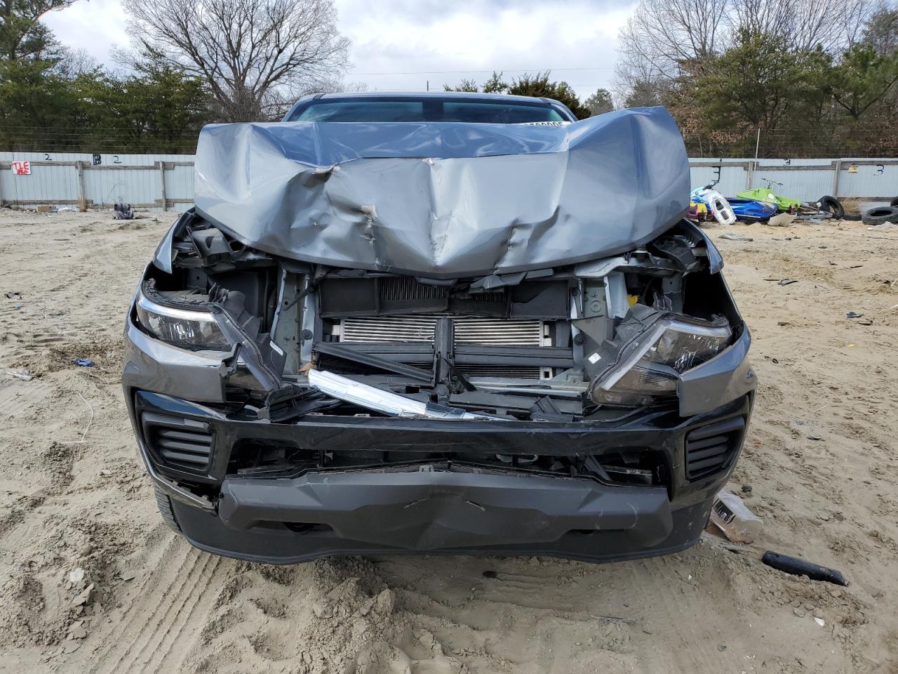 2022 Chevrolet Colorado VIN 1GCGTBEN4N1301801 Copart auction photo, front end / minor dent/scratches damage thumbnail 5