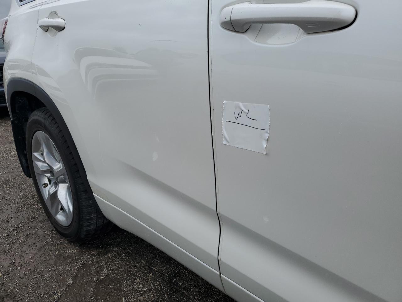 2016 Toyota Highlander VIN 5TDDKRFH7GS319318 Copart auction photo, water/flood damage thumbnail 13