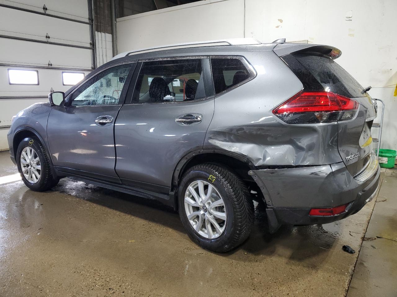 2017 Nissan Rogue VIN JN8AT2MV3HW016655 Copart auction photo, side / rear end damage thumbnail 2