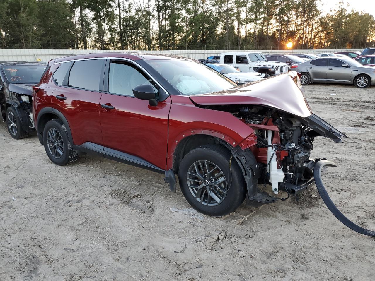 2021 Nissan Rogue VIN 5N1AT3AA7MC753142 Copart auction photo, front end damage thumbnail 4