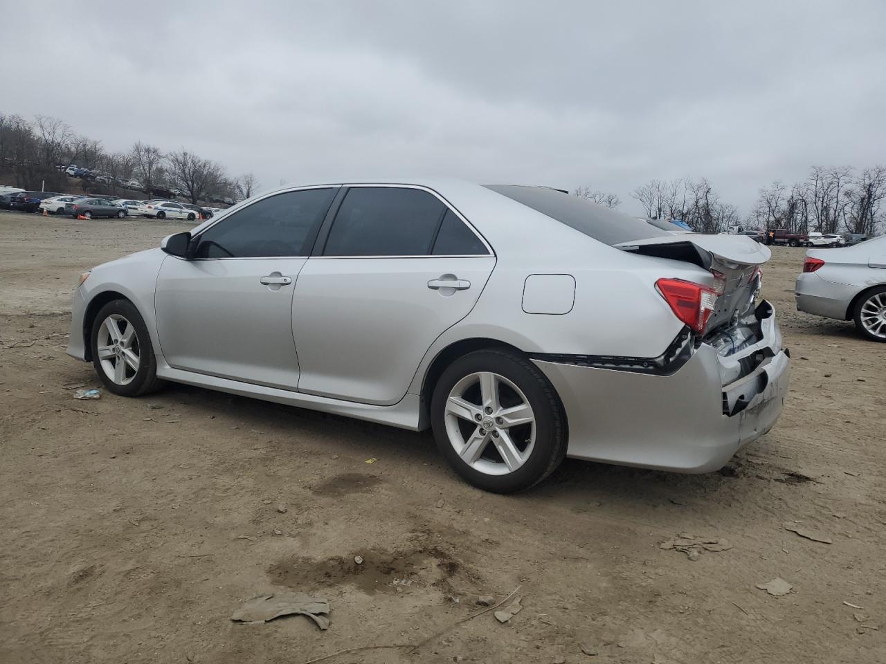 2014 Toyota Camry VIN 4T1BF1FK4EU829980 Copart auction photo, rear end / minor dent/scratches damage thumbnail 2