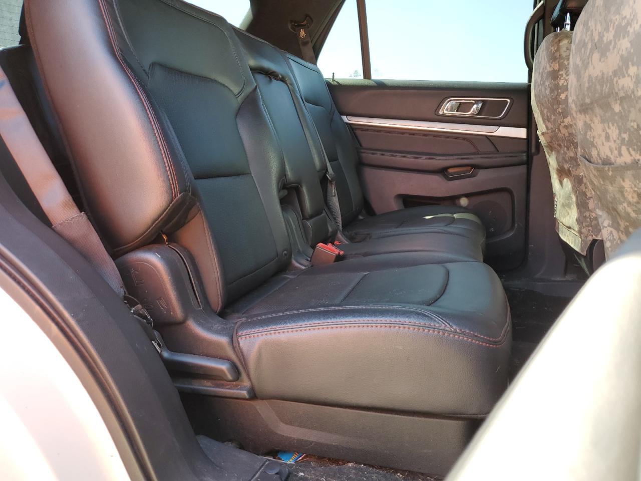 2019 Ford Explorer VIN 1FM5K8GT5KGA04842 Copart auction photo, minor dent/scratches damage thumbnail 11