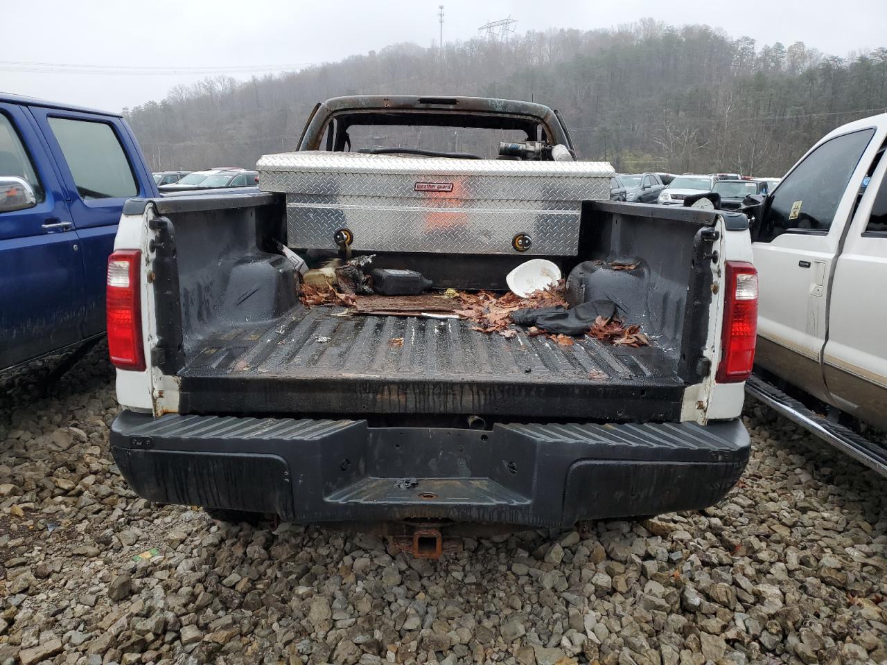 2008 Ford F350 VIN 1FTWF31Y18EE40516 Copart auction photo, burn damage thumbnail 11