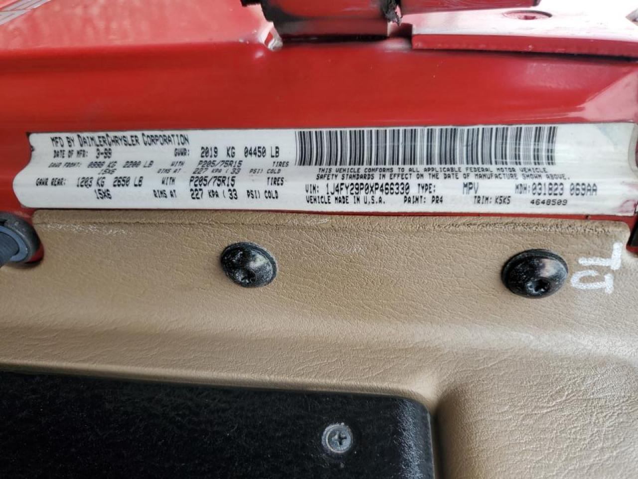 1999 Jeep Wrangler VIN 1J4FY29P0XP466330 Copart auction photo, front end damage thumbnail 12