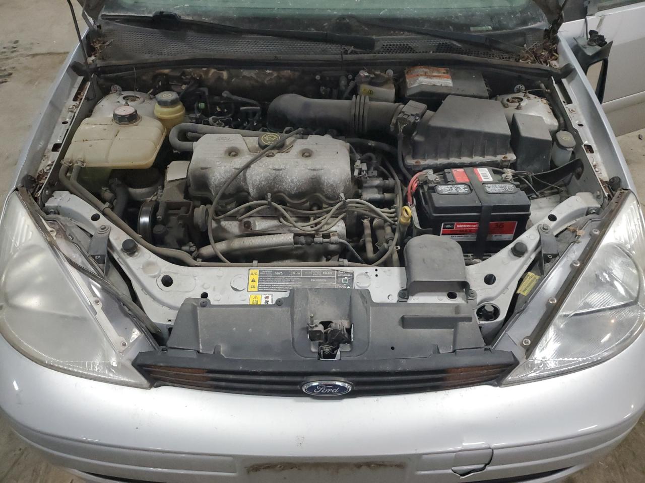 2000 Ford Focus VIN 1FAFP36P9YW136203 Copart auction photo, front end / side damage thumbnail 11