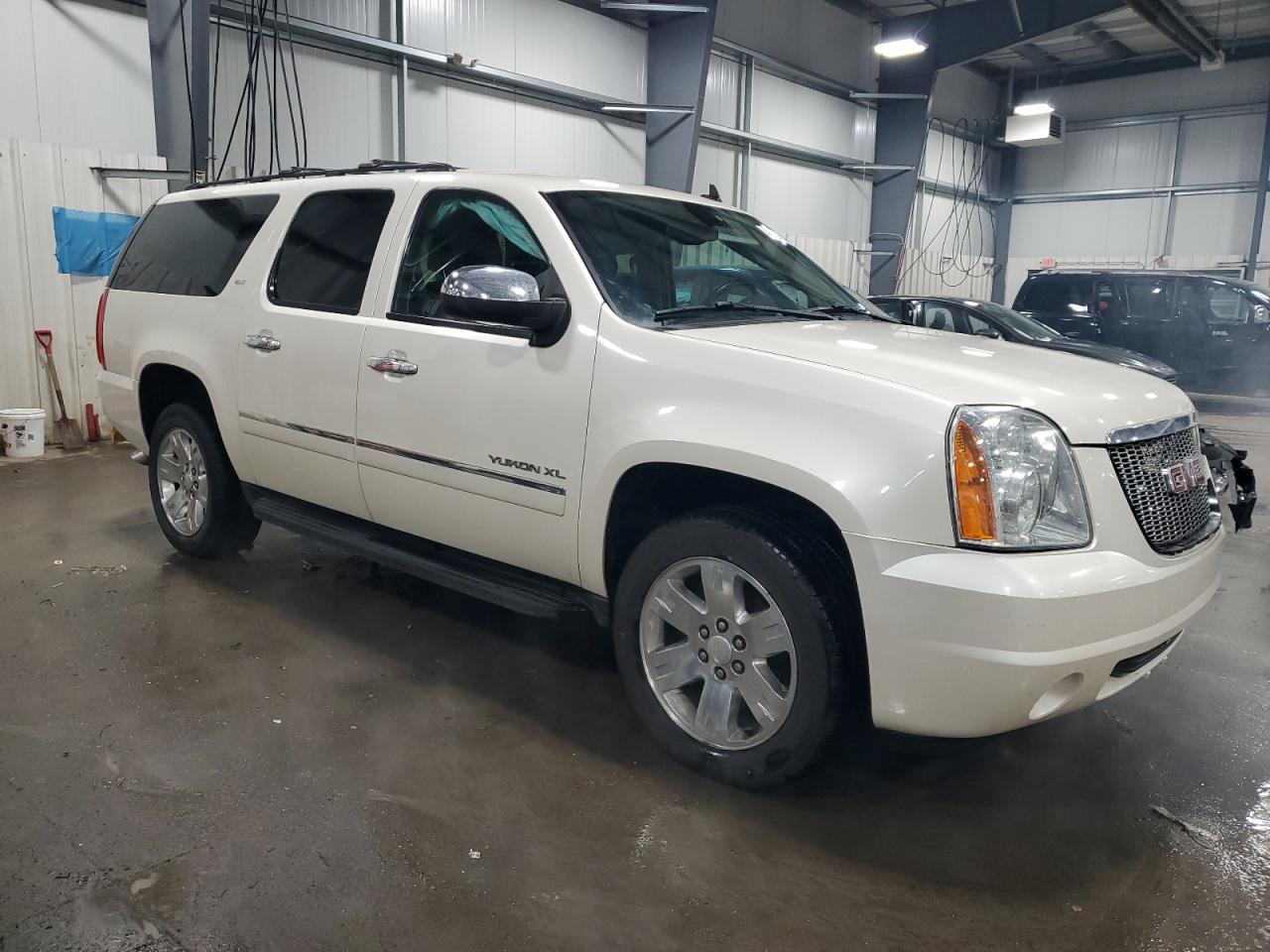 2013 GMC Yukon VIN 1GKS2KE70DR270162 Copart auction photo, front end / side damage thumbnail 4