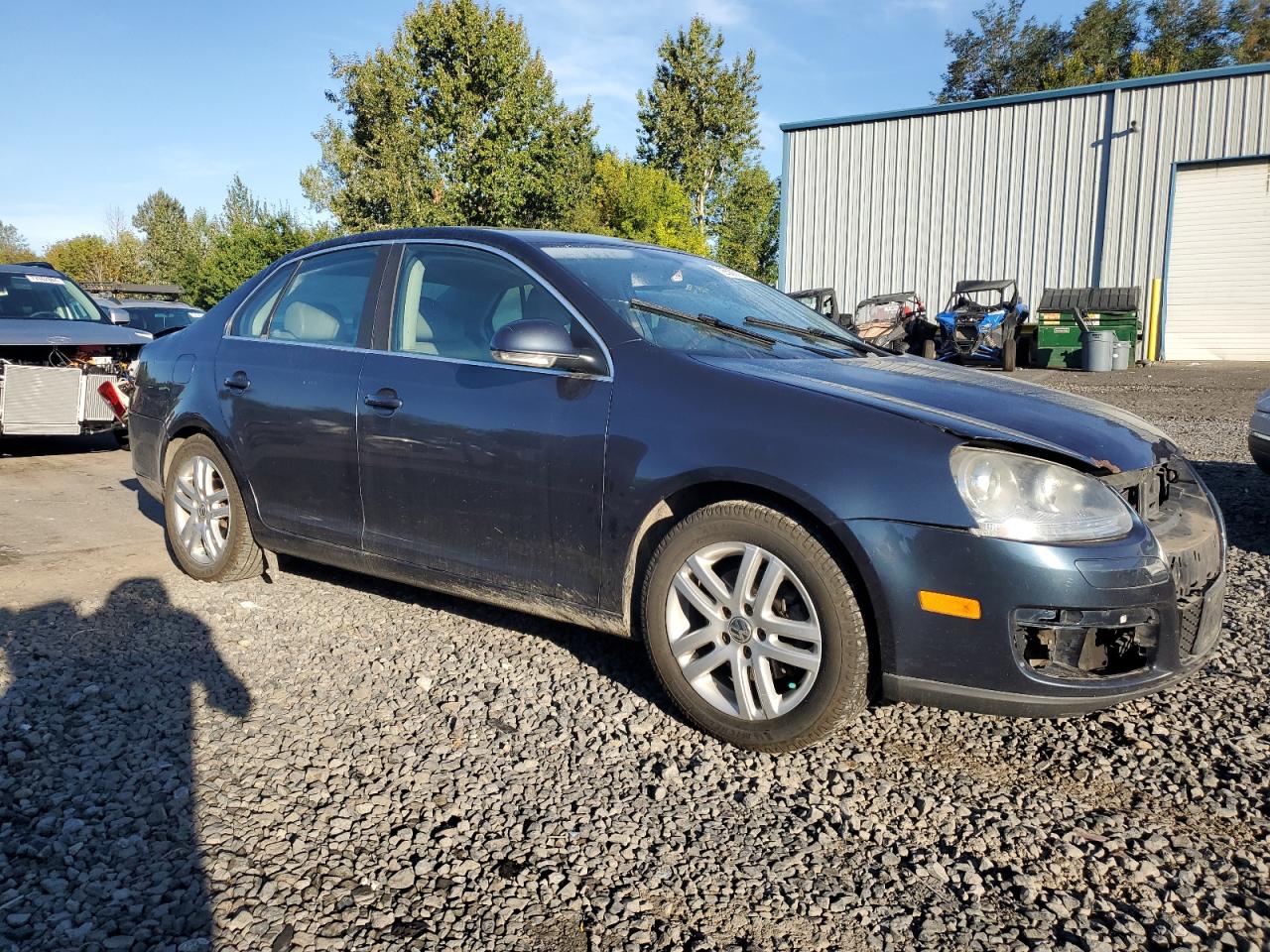 2006 Volkswagen Jetta VIN 3VWST81K66M004684 Copart auction photo, rear end / front end damage thumbnail 4