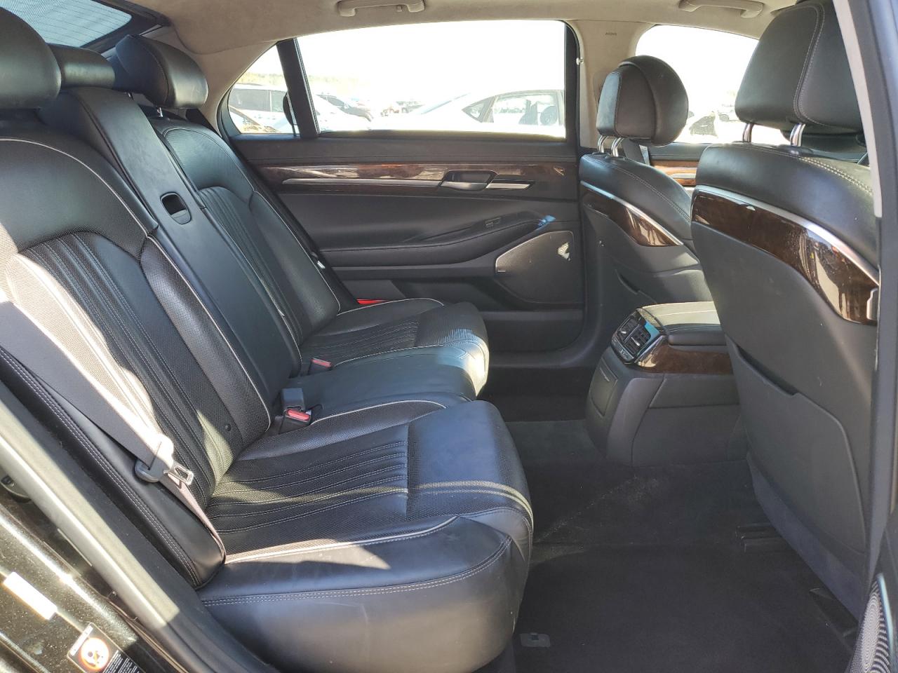 2018 Genesis G90 VIN KMHG34JA9JU043049 Copart auction photo, front end / minor dent/scratches damage thumbnail 10