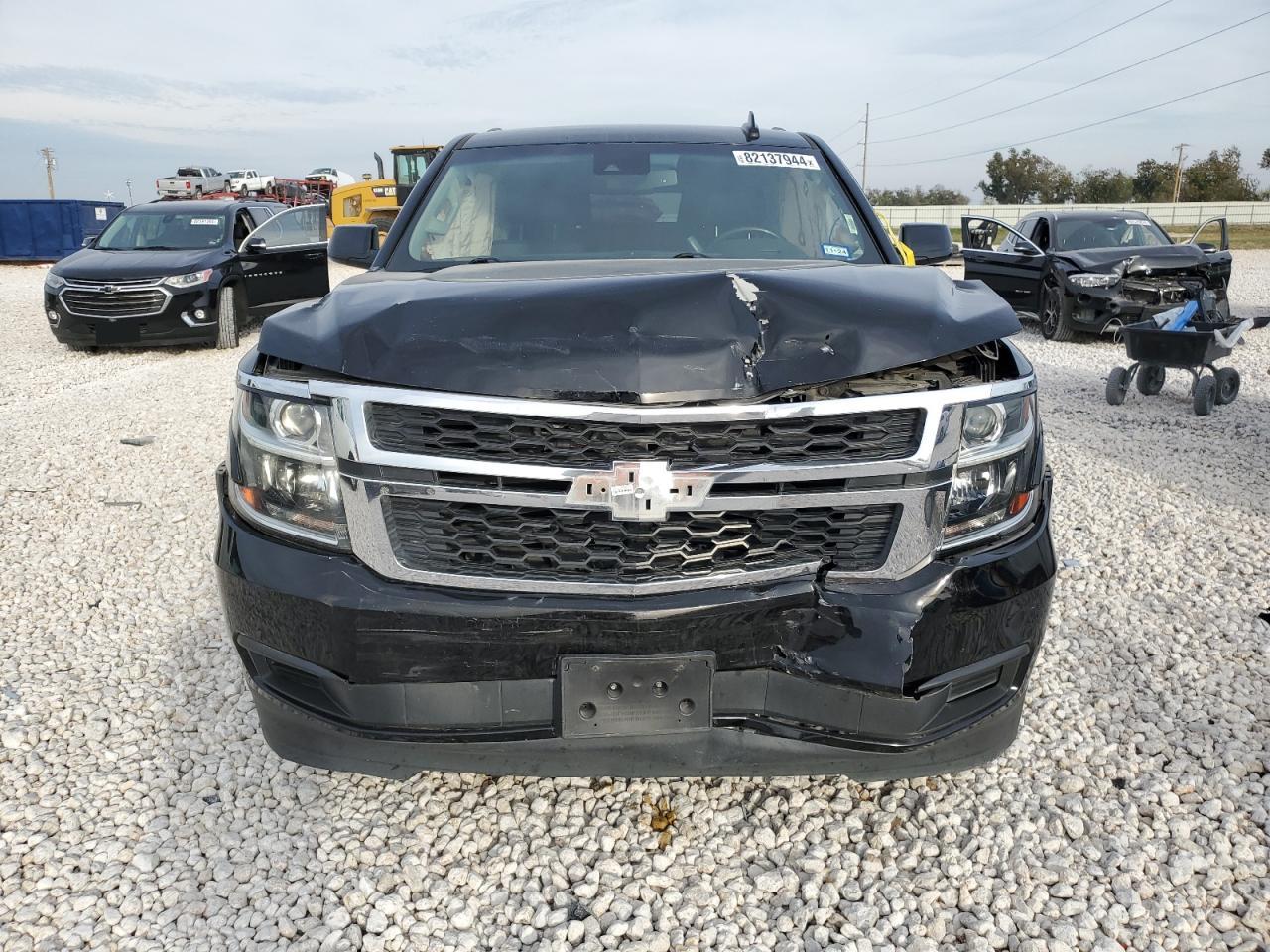 2019 Chevrolet Suburban VIN 1GNSKHKC3KR222496 Copart auction photo, front end damage thumbnail 5