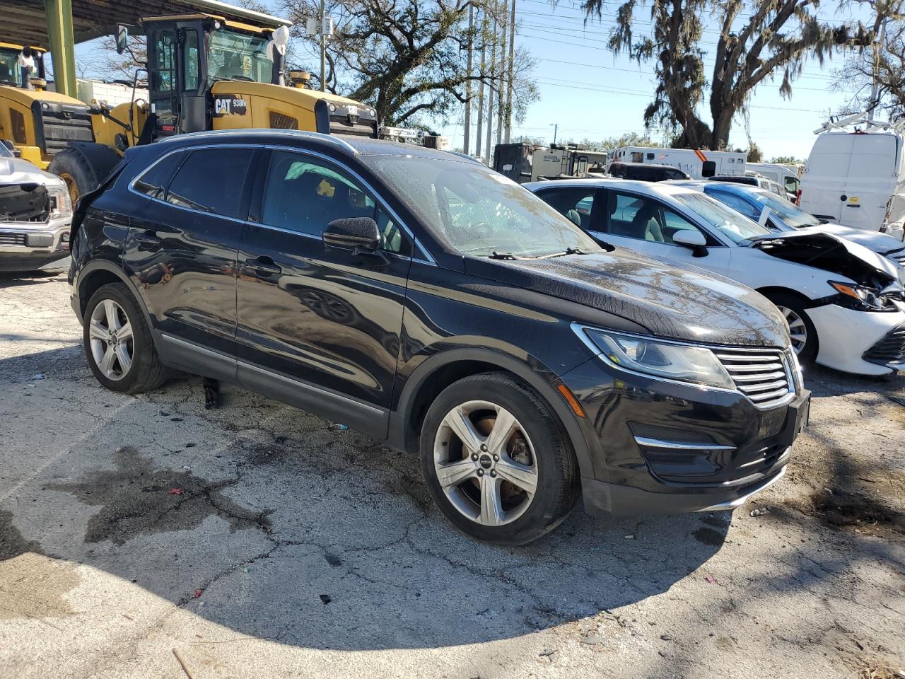 2018 Lincoln MKC VIN 5LMCJ1C9XJUL13604 Copart auction photo, side / rear end damage thumbnail 4