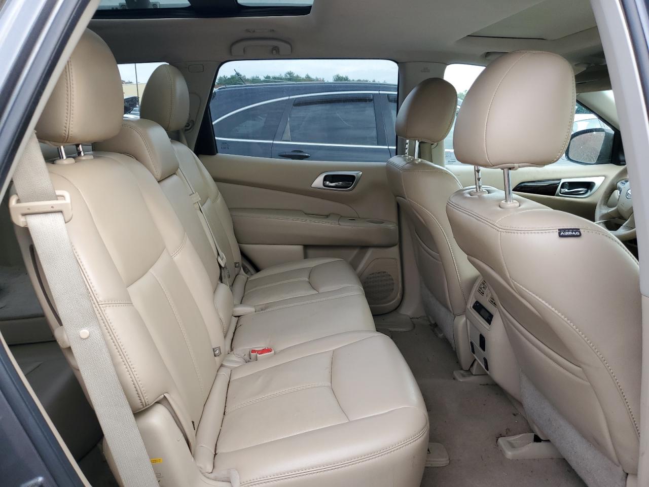 2015 Nissan Pathfinder VIN 5N1AR2MM6FC657889 Copart auction photo, front end / minor dent/scratches damage thumbnail 11