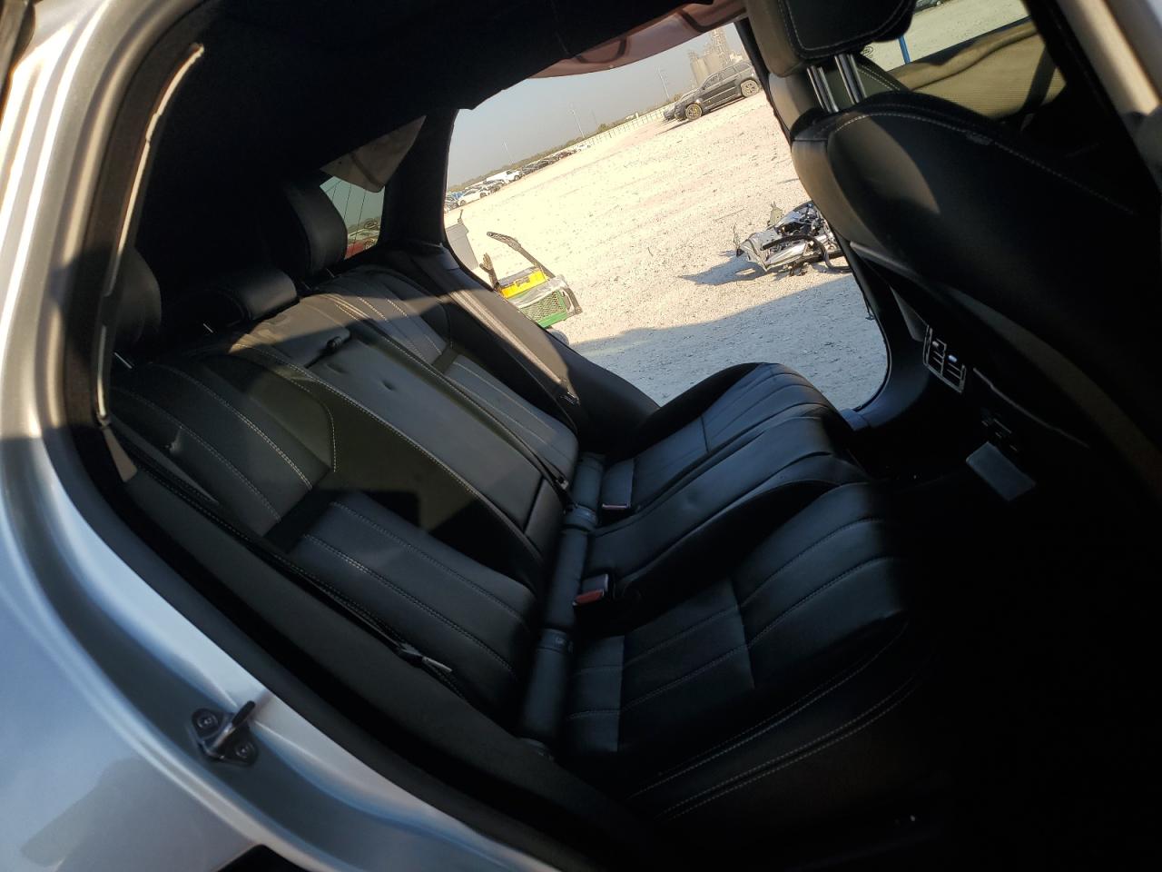 2018 Land Rover Range Rover VIN SALYL2RX8JA778055 Copart auction photo, side / minor dent/scratches damage thumbnail 12