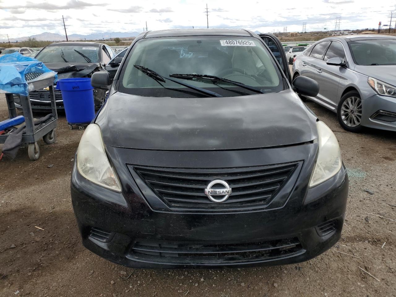 2014 Nissan Versa VIN 3N1CN7AP1EL807367 Copart auction photo, side / mechanical damage thumbnail 5