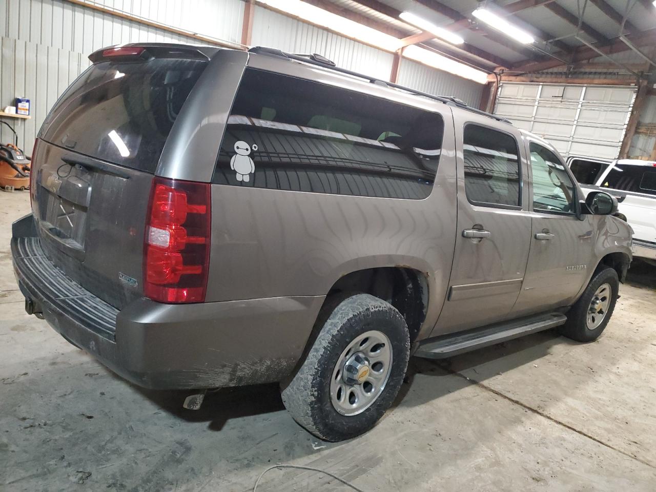 2011 Chevrolet Suburban VIN 1GNSKHE30BR335849 Copart auction photo, front end damage thumbnail 3