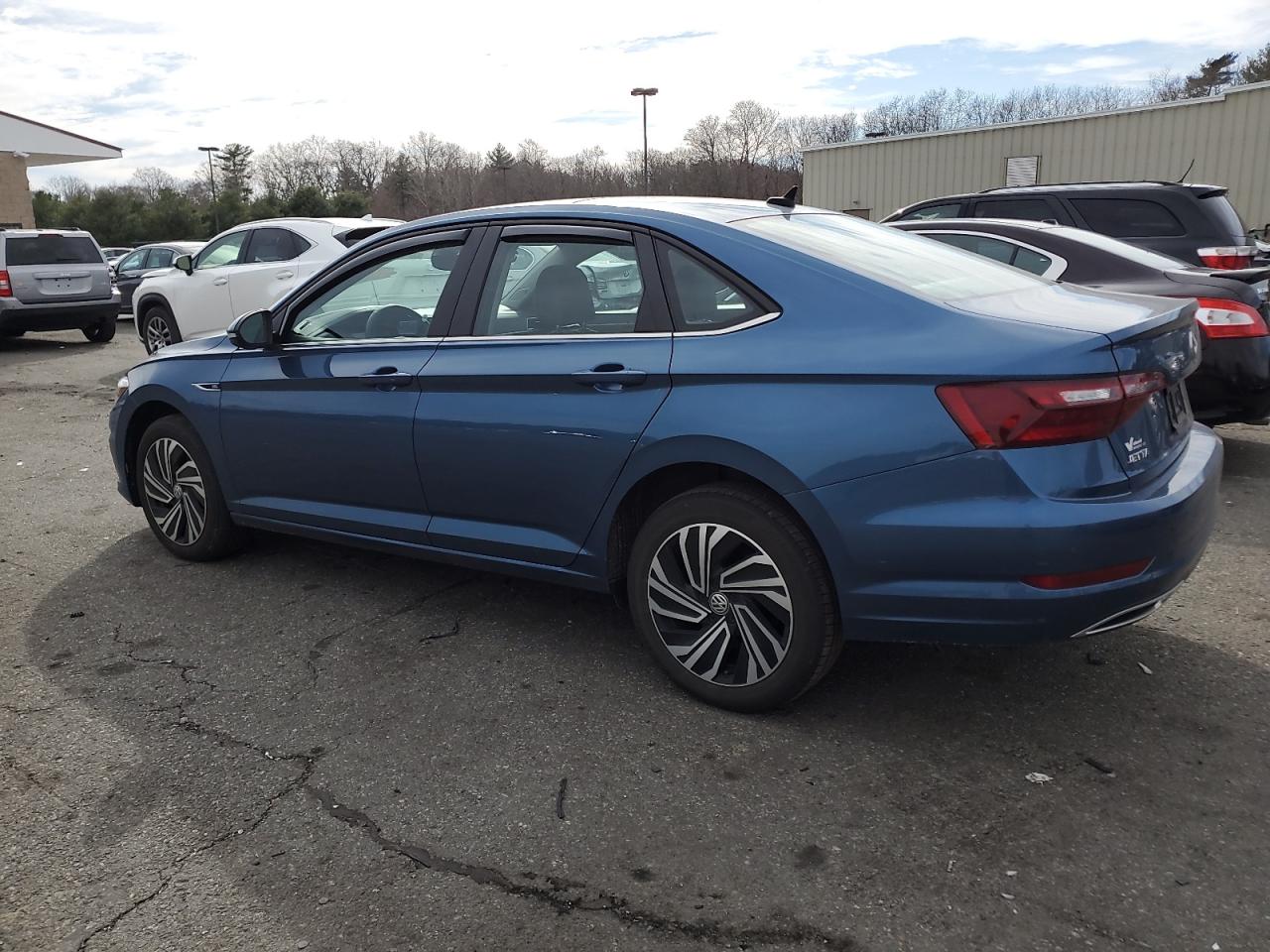 2020 Volkswagen Jetta VIN 3VWGB7BU6LM033729 Copart auction photo, side / rear end damage thumbnail 2