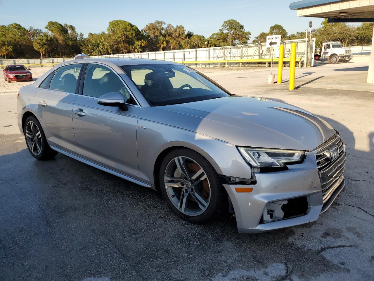 2018 Audi A4 VIN WAUENAF41JA125508 Copart auction photo, front end damage thumbnail 4