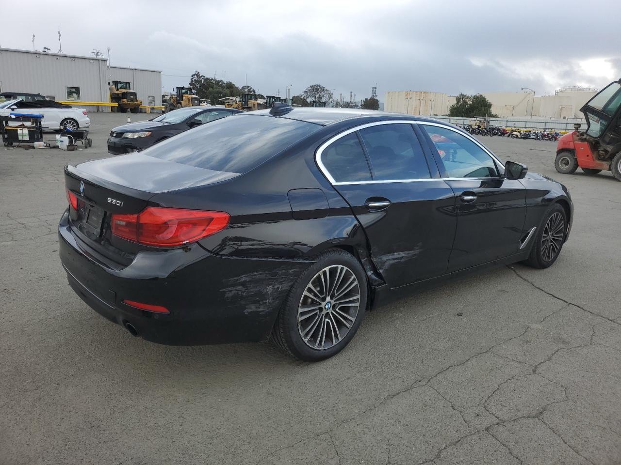 2018 BMW 5er VIN WBAJA5C51JWA38499 Copart auction photo, side / rear end damage thumbnail 3