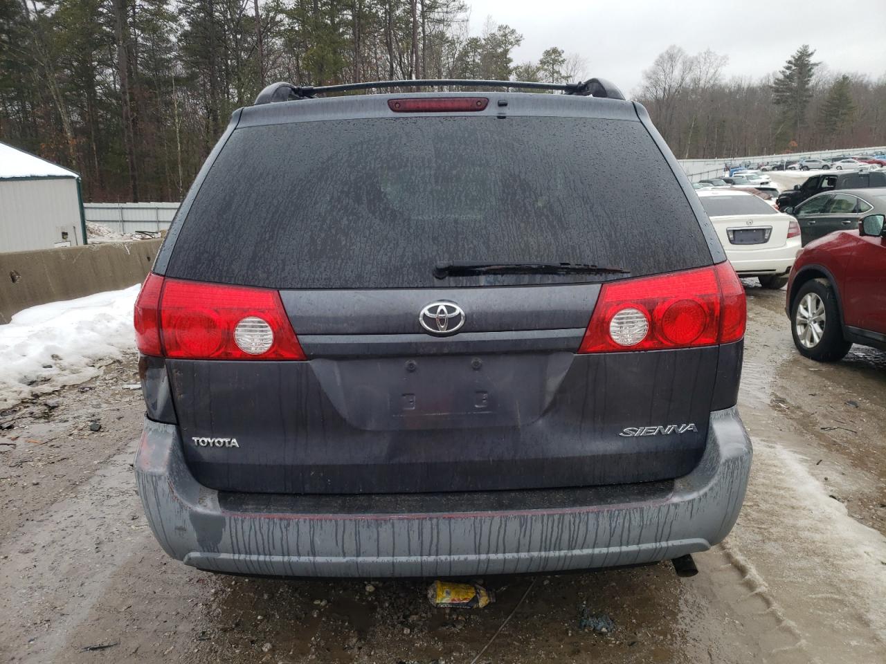 2006 Toyota Sienna VIN 5TDZA23C26S404333 Copart auction photo, front end damage thumbnail 6