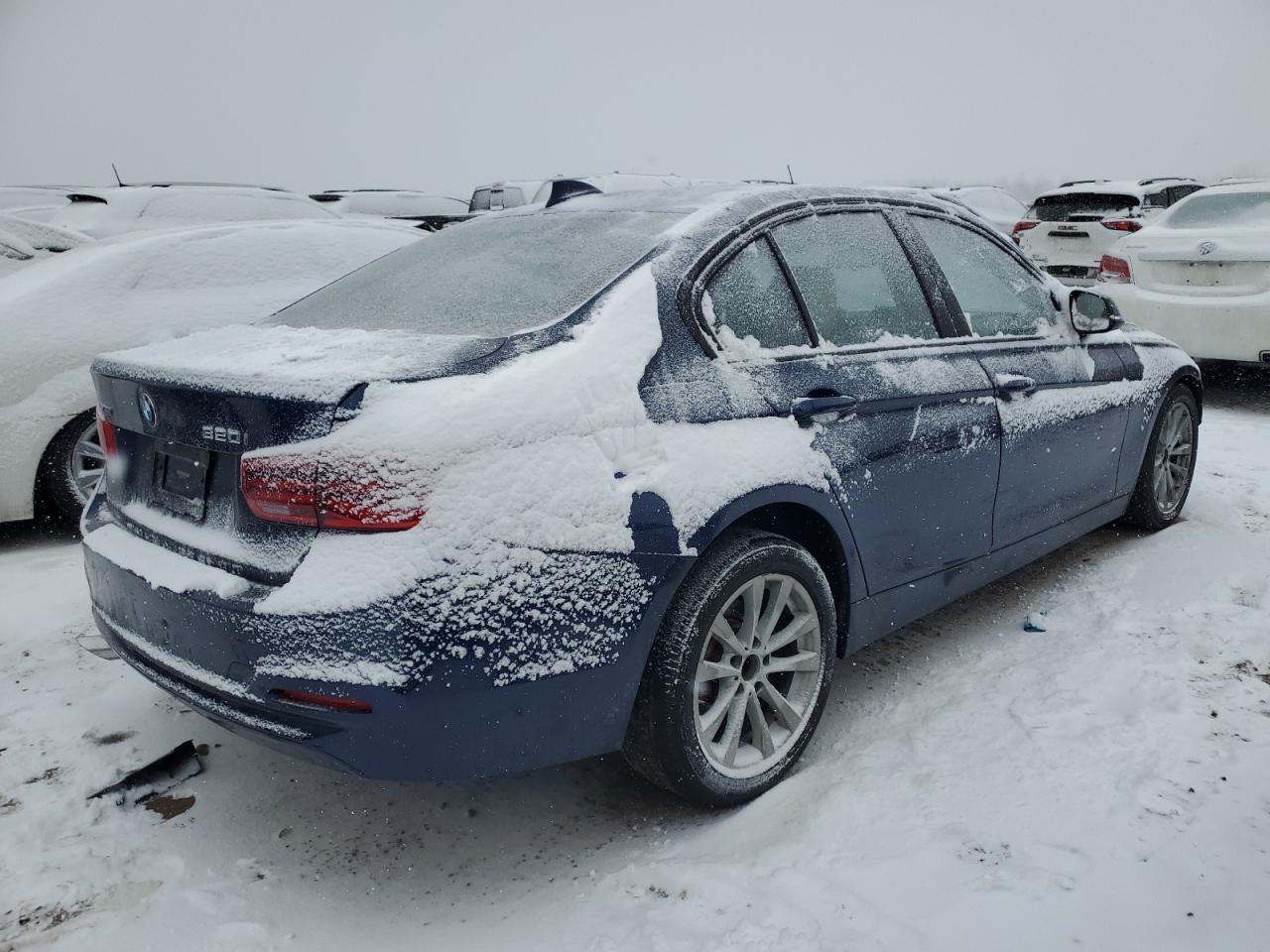 2018 BMW 3er VIN WBA8A3C52JA505698 Copart auction photo, front end / undercarriage damage thumbnail 3