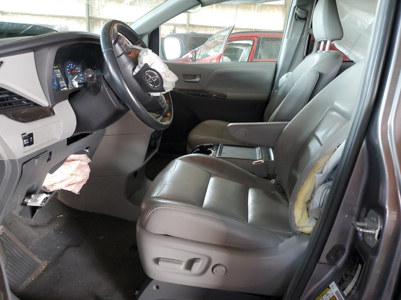2018 Toyota Sienna VIN 5TDYZ3DC5JS952442 Copart auction photo, front end / rear end damage thumbnail 7