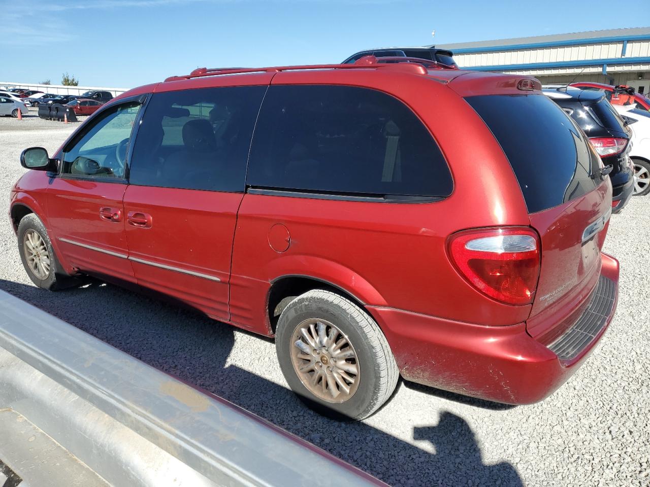 2002 Chrysler Town & Country VIN 2C8GP64L52R721813 Copart auction photo, front end / minor dent/scratches damage thumbnail 2