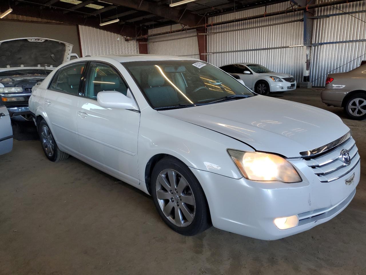 2006 Toyota Avalon VIN 4T1BK36B26U141386 Copart auction photo, rear end damage thumbnail 4