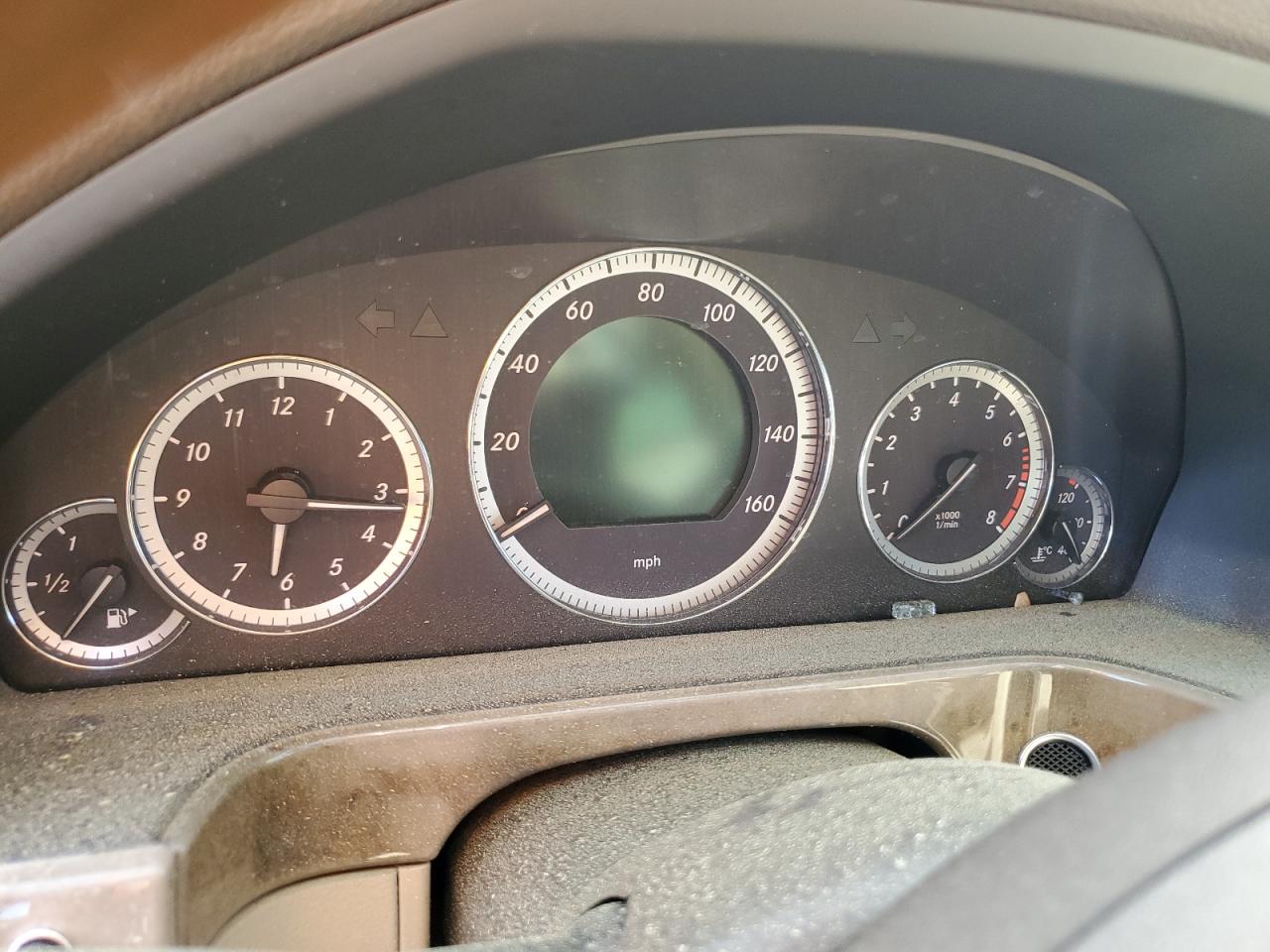 2011 Mercedes-Benz E-klasse VIN WDDHF8HB2BA283851 Copart auction photo, burn / rear end damage thumbnail 9