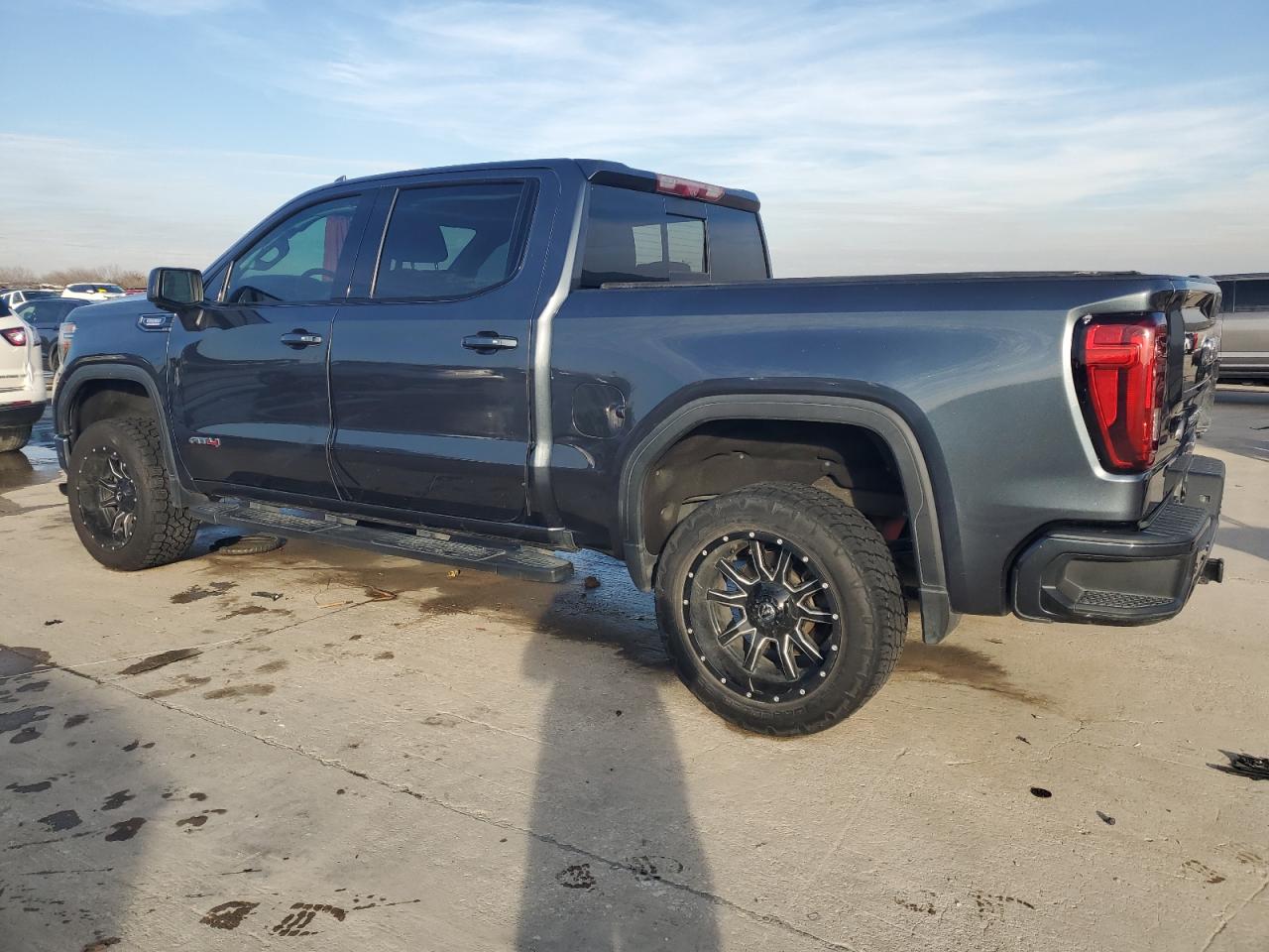 2020 GMC Sierra VIN 3GTU9EET7LG179032 Copart auction photo, side damage thumbnail 2