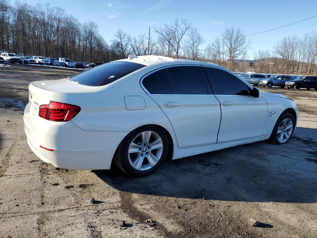 2012 BMW 5er VIN WBAXH5C54CC595155 Copart auction photo, rear end / minor dent/scratches damage thumbnail 3