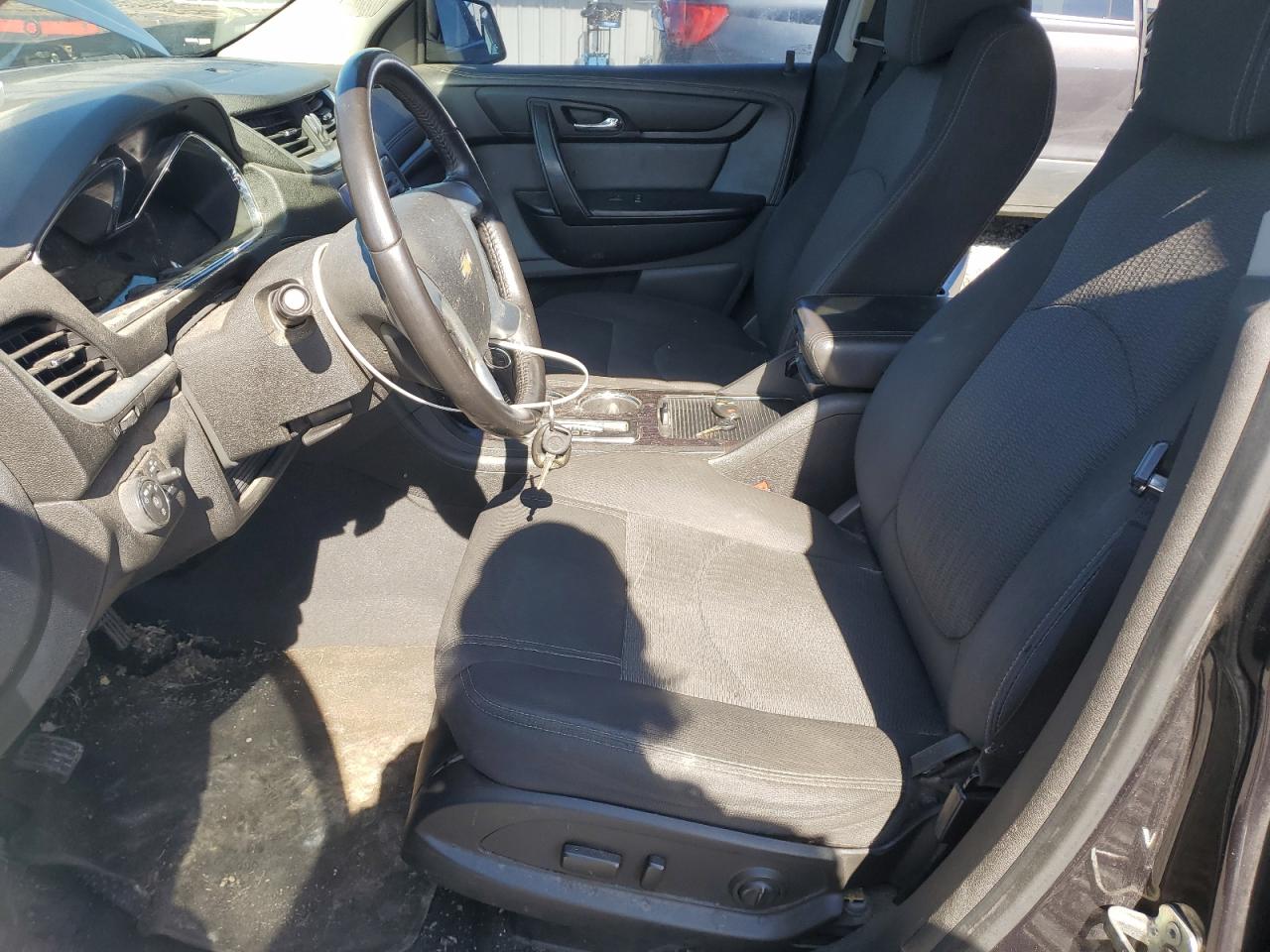 2016 Chevrolet Traverse VIN 1GNKRGKD0GJ111974 Copart auction photo, front end / minor dent/scratches damage thumbnail 7